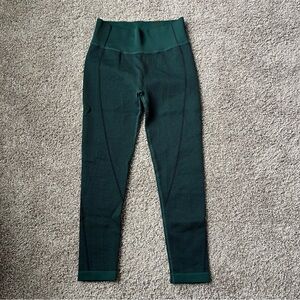 EUC OFFLINE By Aerie Seamless Waffle Legging size Large in Dark Forest Green